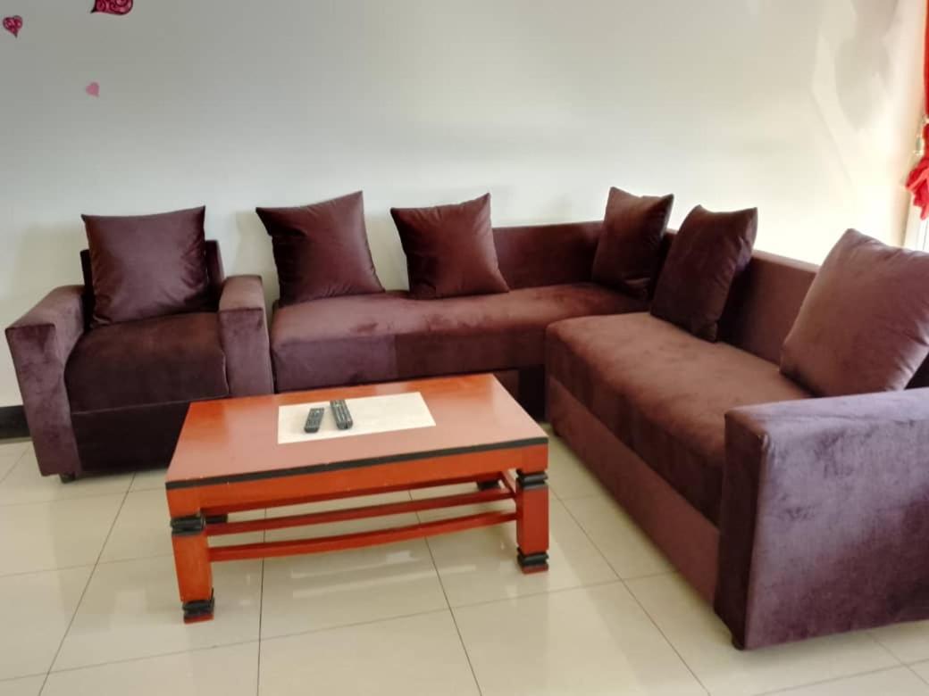 Residence Rosalie Яунде Экстерьер фото